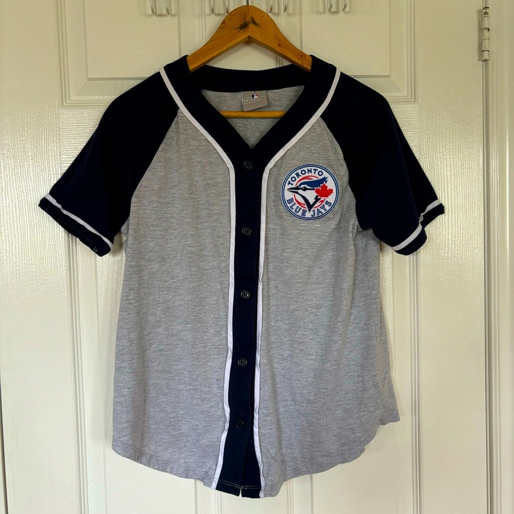 Blue Jays button up t-shirt